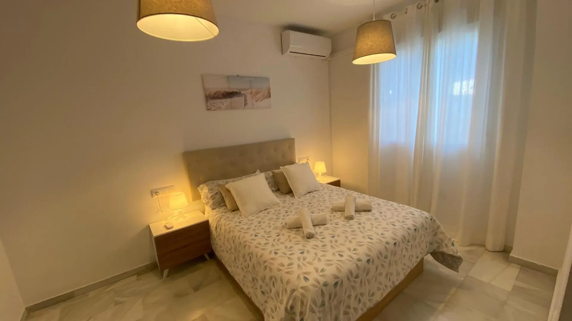 Apartamento En Centro Con Garaje Sanlucar de Barrameda Spain